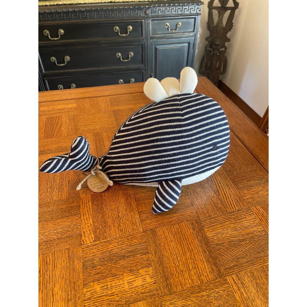 Little Toasties New Zeland Whale
Finn Heat Hug Microwave Belly
Removable Pouch